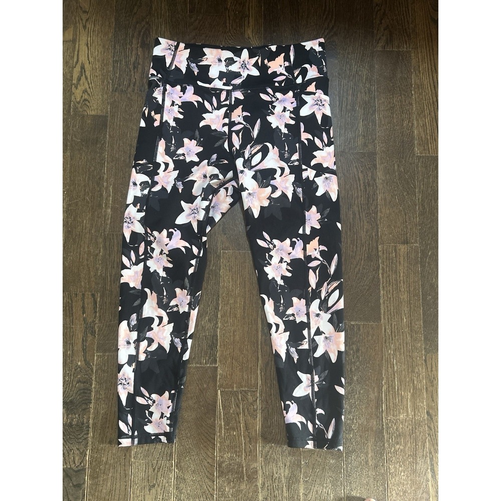 Victoria's Secret Essential Pocket Legging Pink Floral Lily Size‎ 14